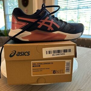 ASICS women’s Gel Challenge 13 tennis shoe size 8.5 Peacoat/Smokey Rose